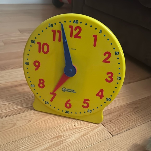 Learning Resources Big Time Learning Clock ⏰ - Picture 2 of 3